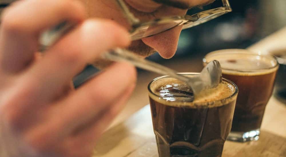 Kaffeebohnen Test - Aromen riechen