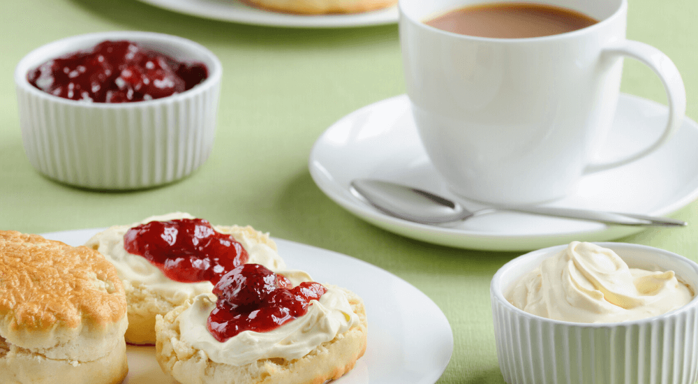 Kaffeeklatsch - Tea Time mit Scones in England