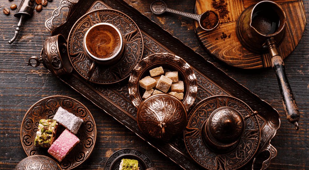 Kaffeeklatsch in der Türkei - Mokka und Kaffeesatz lesen